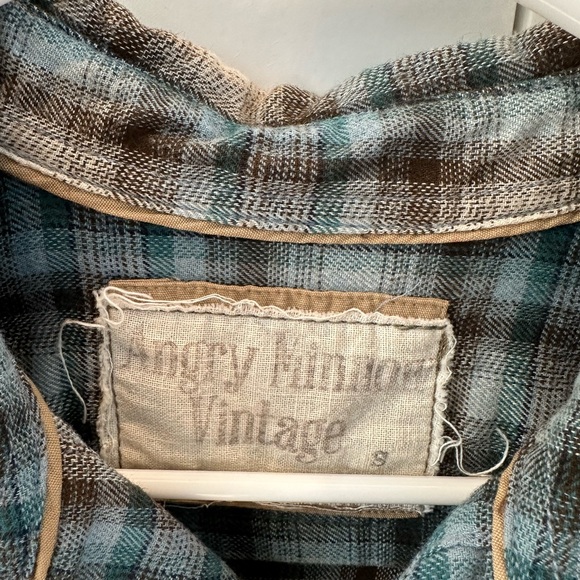 Angry Minnow Flannel- Vintage Pabst Blend Ribbon Patch, Unisex - Picture 2 of 4